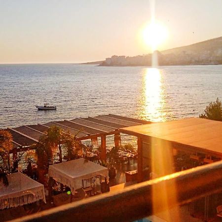 Sarande Barracuda View Apartment Bagian luar foto