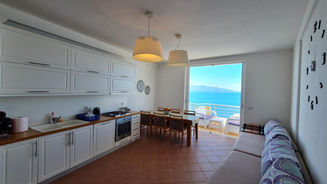 Sarande Barracuda View Apartment Bagian luar foto