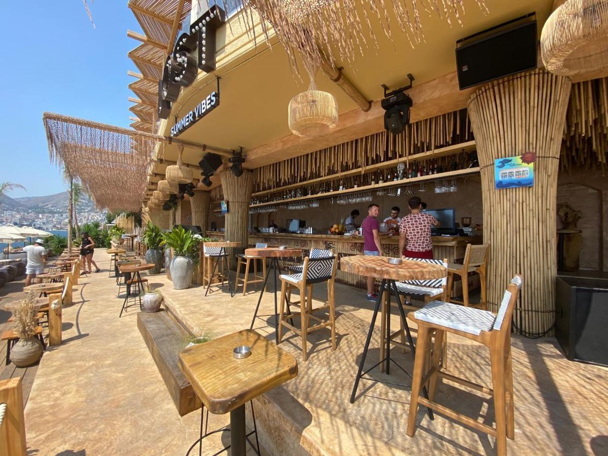 Sarande Barracuda View Apartment Bagian luar foto